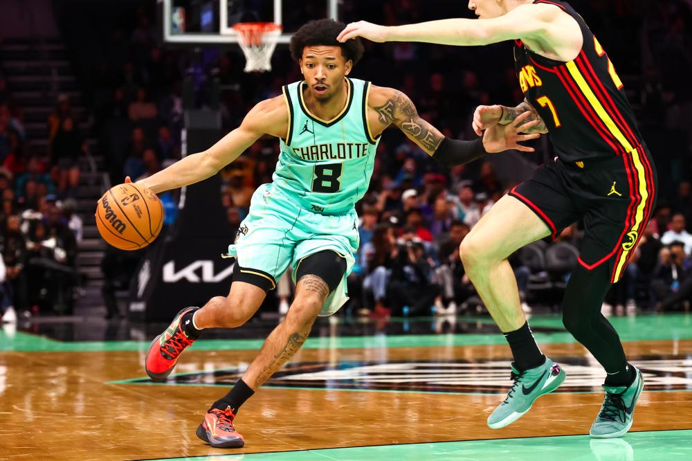 胶着或落后 胶着或落后